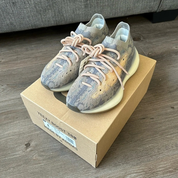 Yeezy Boost 380 Mist Size 4 - Picture 1 of 6